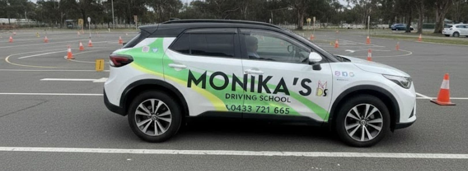 Monikas Driving School