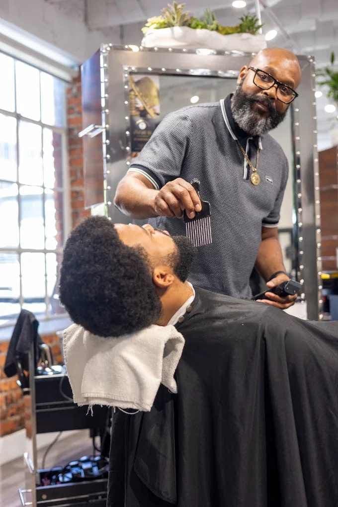 PERFECT GENTLEMAN SALON - Image 3