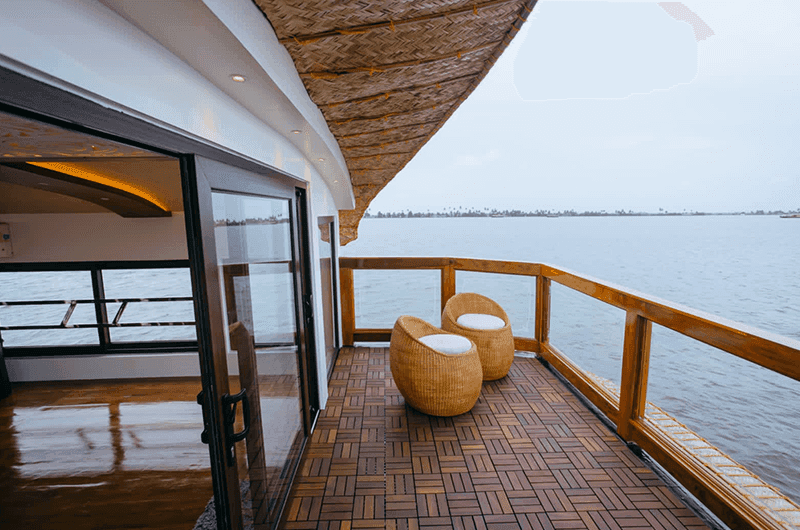 Houseboats in Alleppey - Boats N Beds