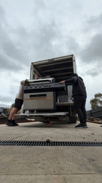 Moving Champs - Image 2