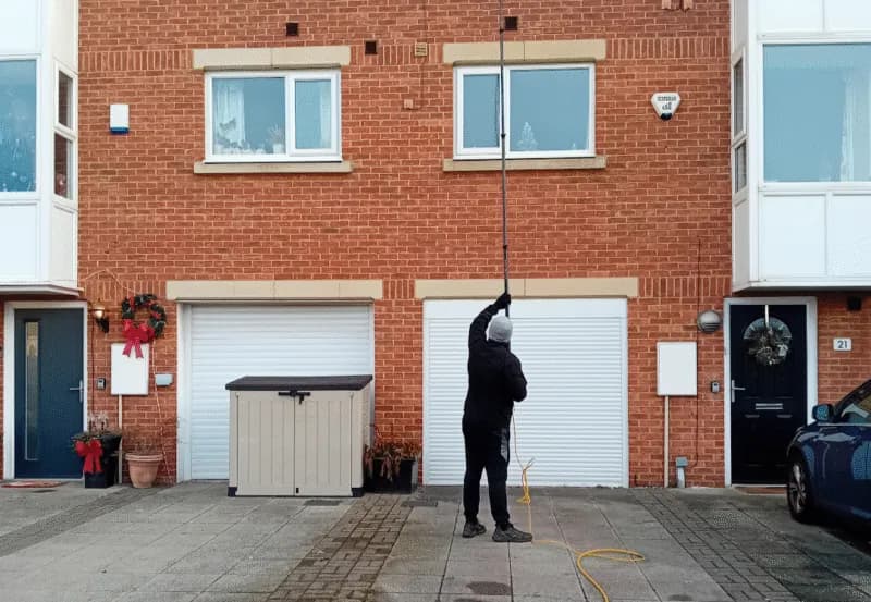 Kings and Queens Window Cleaning - Image 4