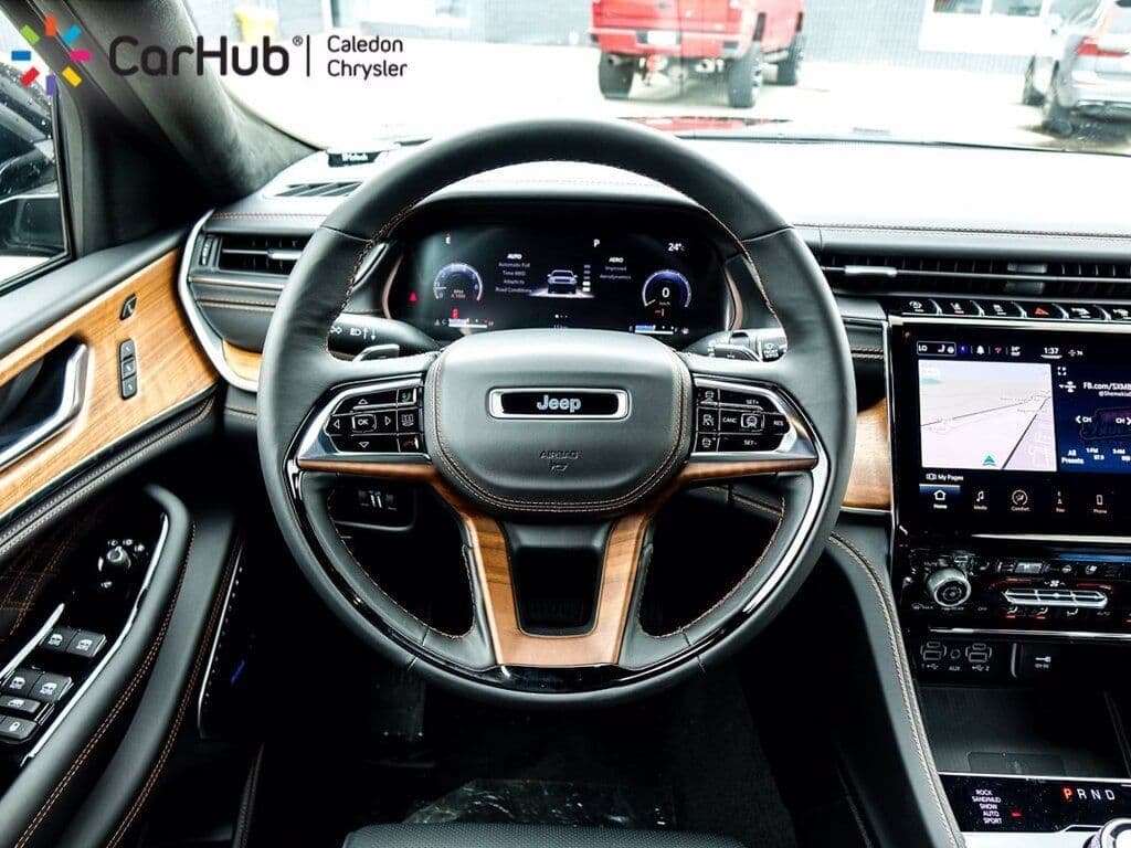 CarHub North York Chrysler - Image 2