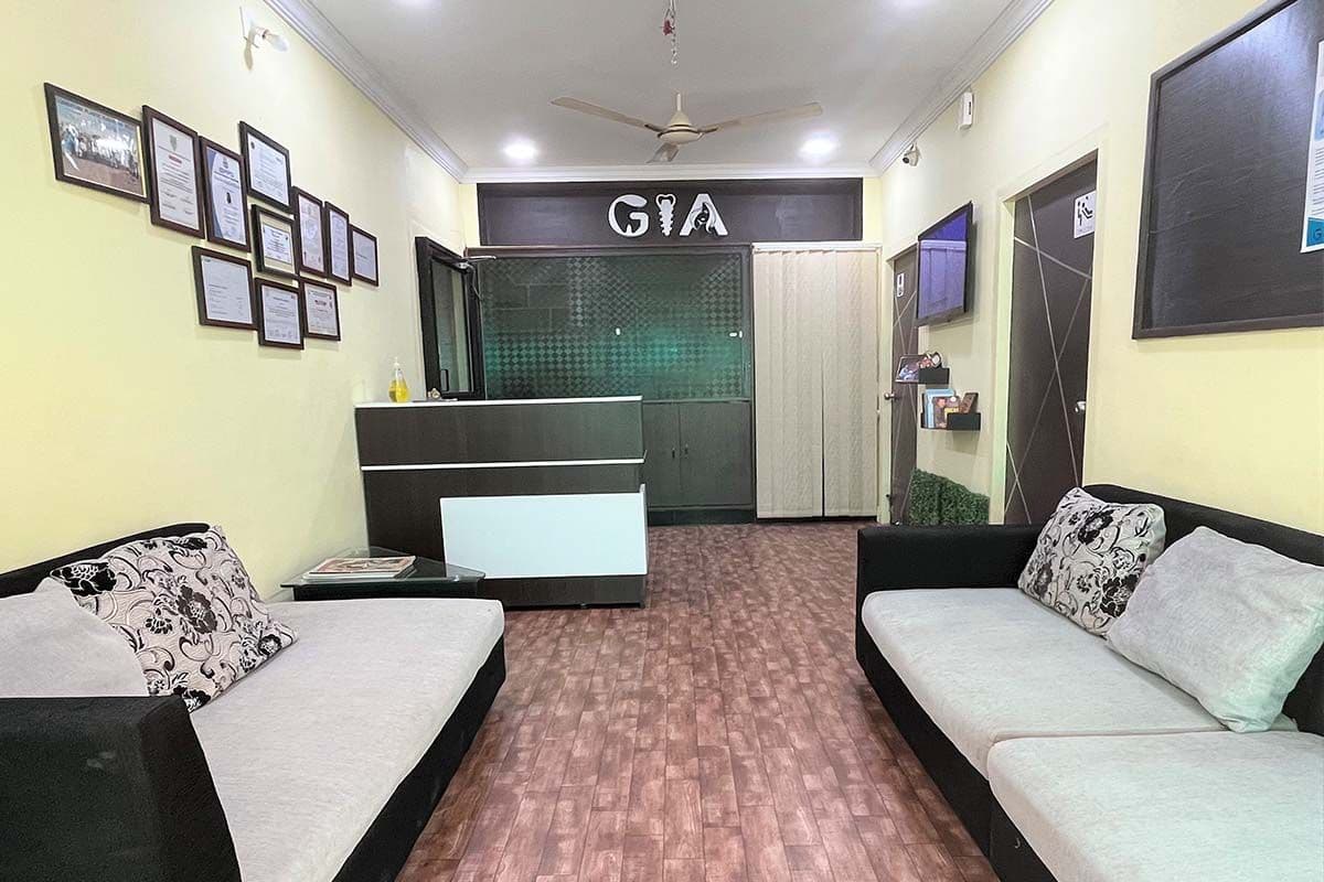 GIA Dental Clinic cover photo