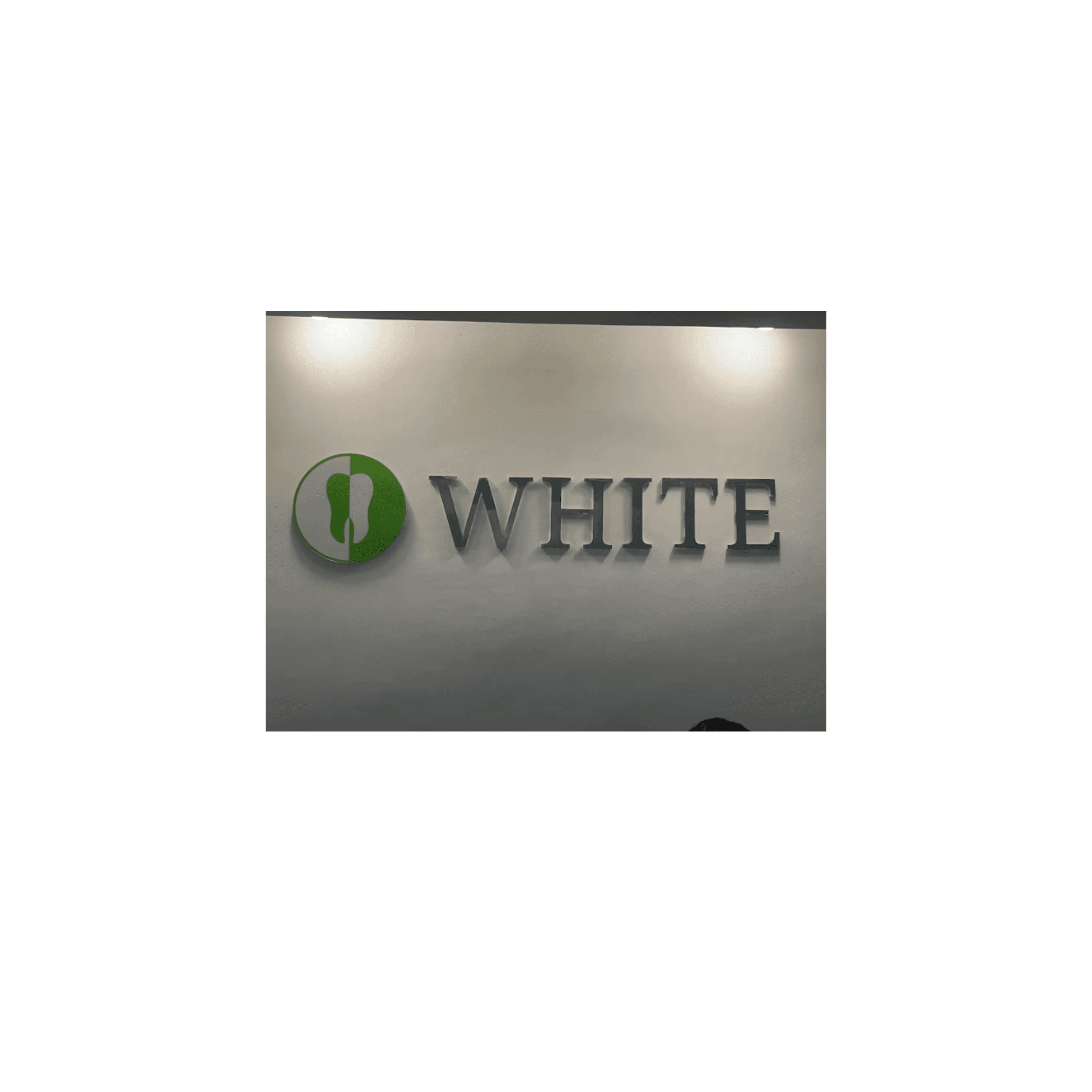 WHITE Dental Studio logo